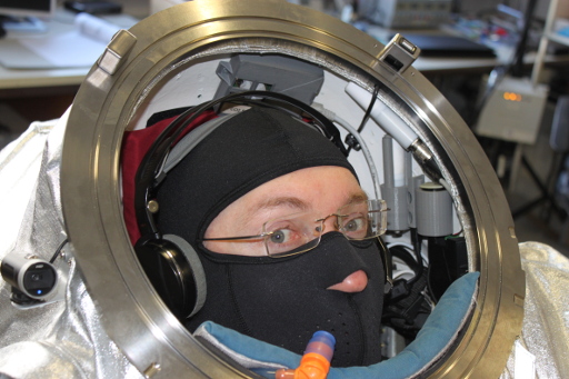 Analog stronaut with C1 sensor in helmet top positionAnalog astronaut with C1 sensor in helmet top position
